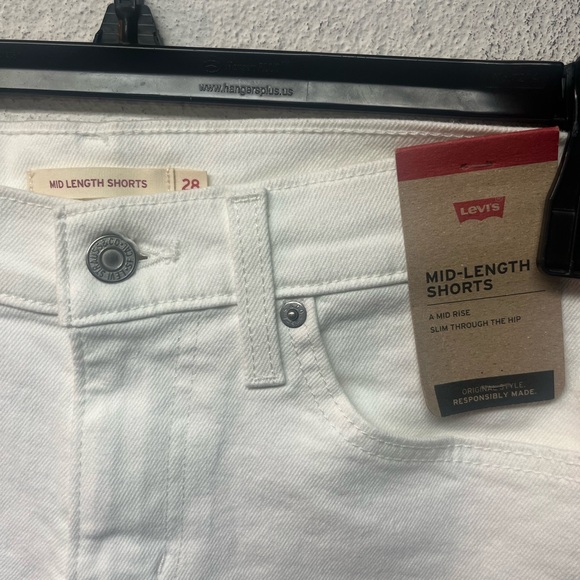 Levi's White Mid-Length Women's Denim Shorts - Classic Roll Hem - Picture 2 of 5